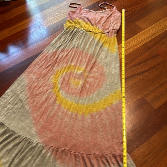 Lily Rose maxi tie dye dress - spaghetti straps - sleeveless - beach - size M - Picture 6 of 12
